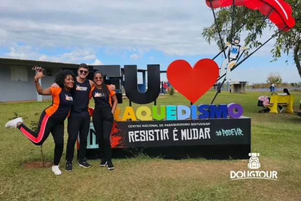 Salto de Paraquedas com DougTour 5ª Ed